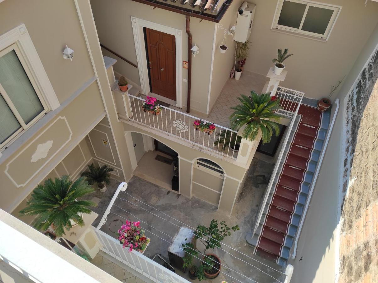 Affittacamere Silvagni Caserta Exterior photo